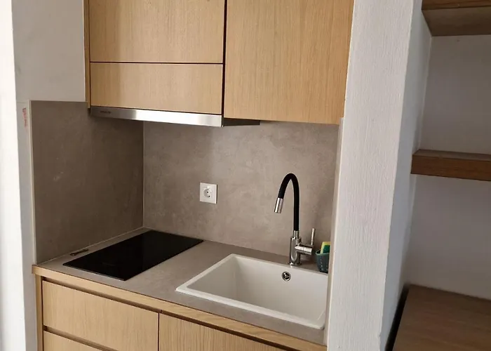 Sea View Luxury Studios Apartament *